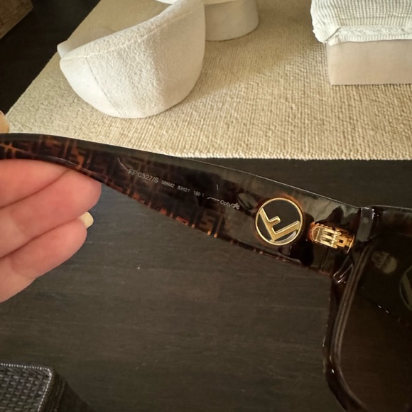 Fendi Sunglasses - Picture 3 of 7